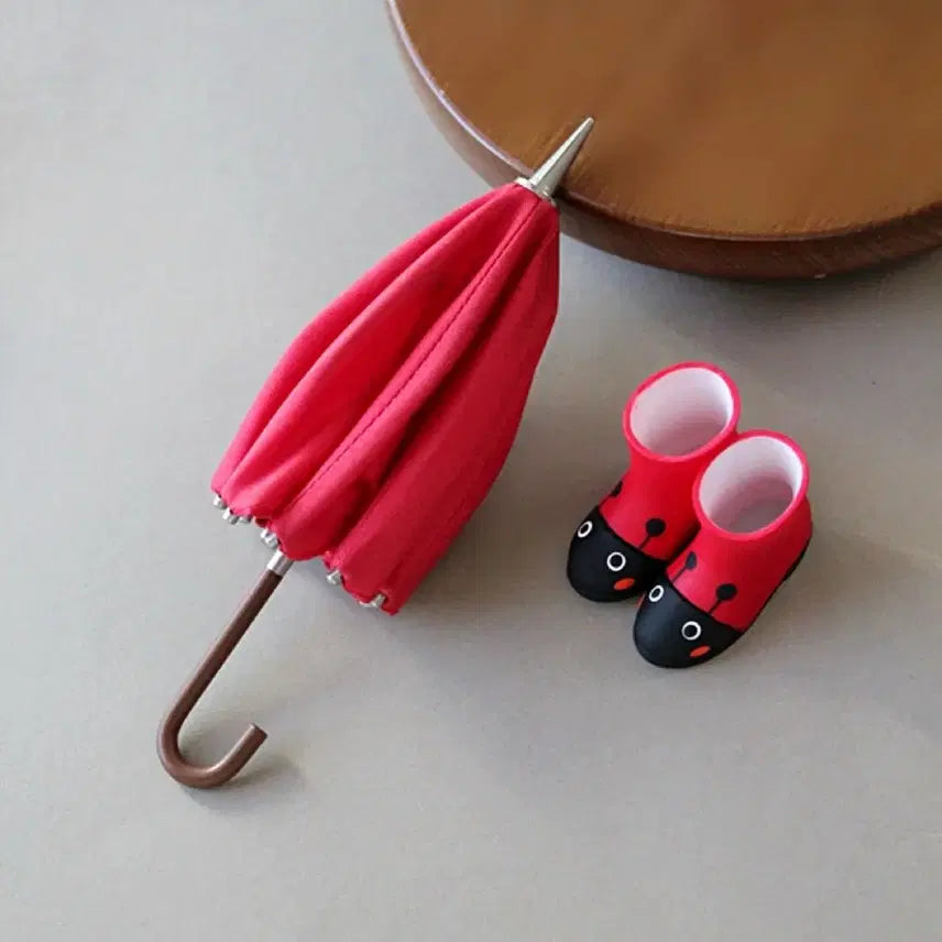 [BUNJANG] Ladybug Umbrella and Boots Set for 6-inch Dolls / 육일돌인형 우산 장화(세트)소품 악세사리