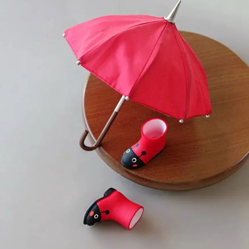 [BUNJANG] Ladybug Umbrella and Boots Set for 6-inch Dolls / 육일돌인형 우산 장화(세트)소품 악세사리