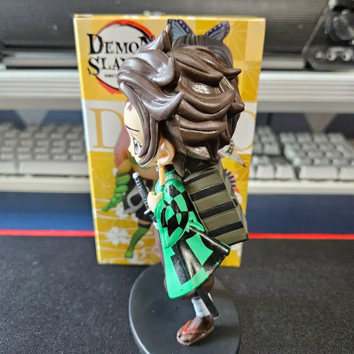 [BUNJANG] Demon Slayer Tanjiro Figure / 귀멸의 칼날 탄지로 피규어 팝니다