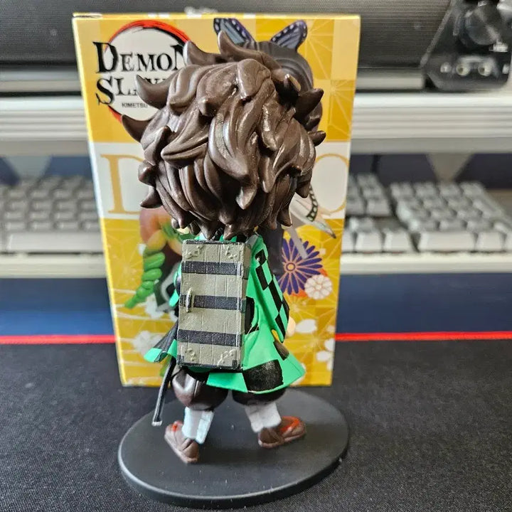 [BUNJANG] Demon Slayer Tanjiro Figure / 귀멸의 칼날 탄지로 피규어 팝니다