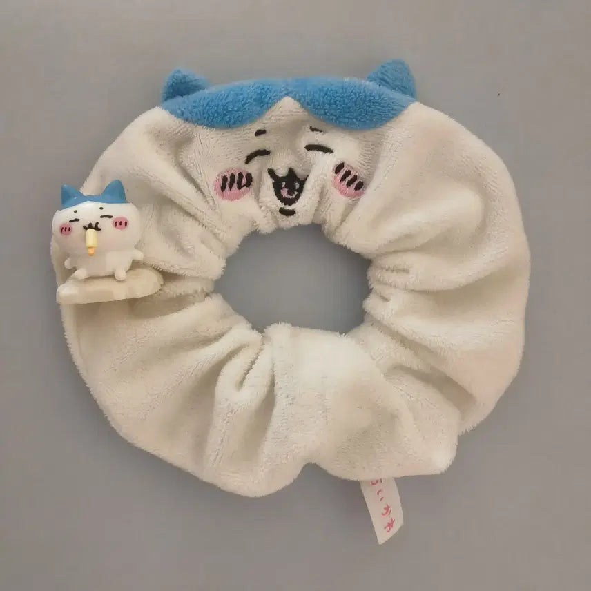 [BUNJANG] Hachiwari Hair Tie &amp; Figure Bundle Set / 10/17까지 가격내림) 하치와레 머리끈&amp;피규어