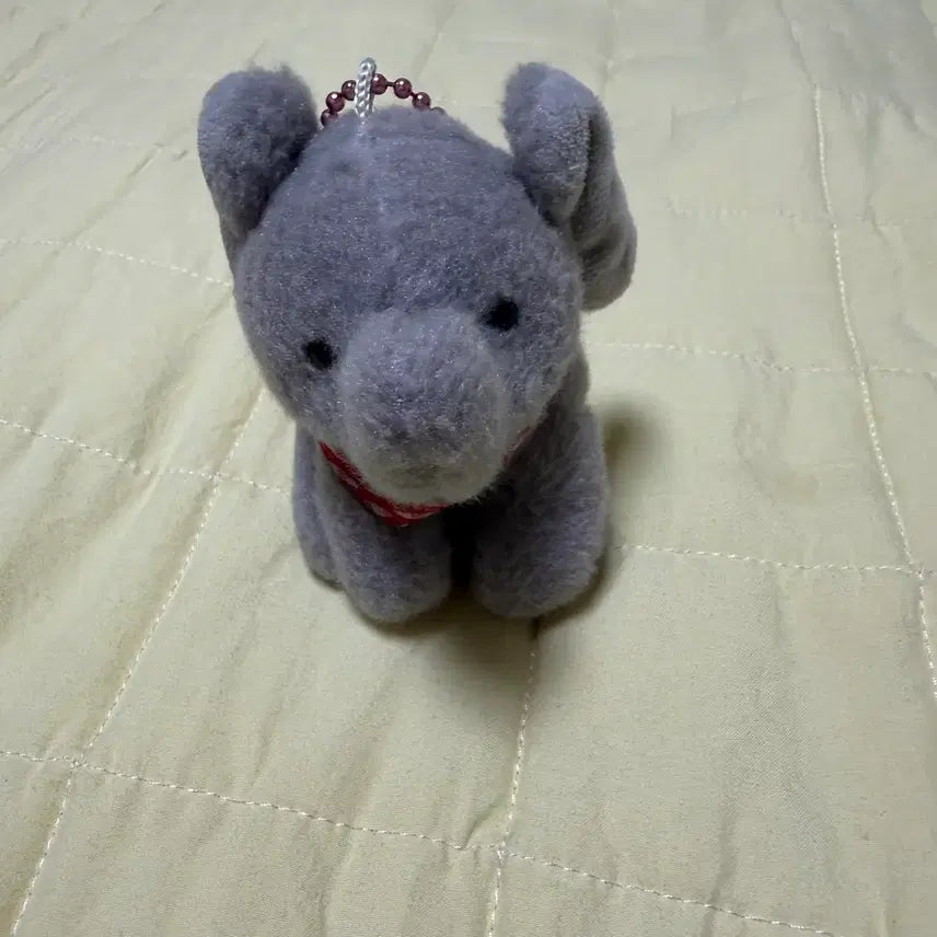 [BUNJANG] IU "Taebang" Elephant Plush Keychain (Authentic) / 태국 코끼리 인형키링 아이유 태방이 정품