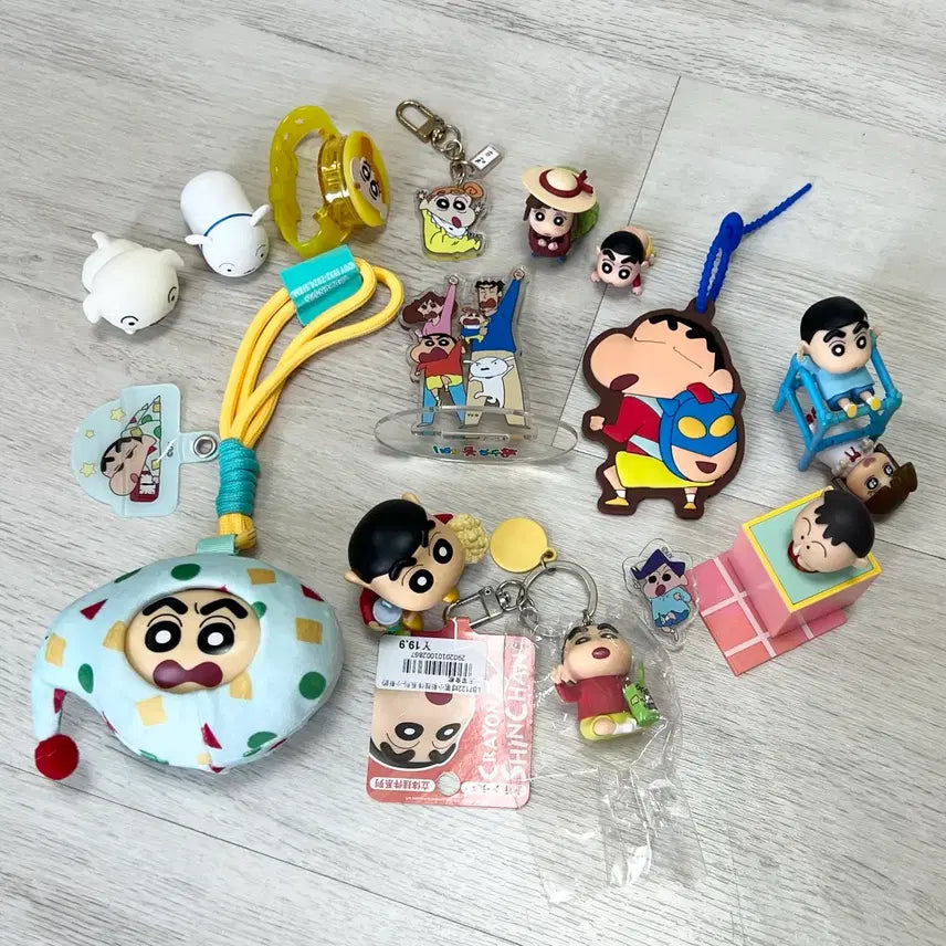 [BUNJANG] Crayon Shin-chan Bundle Set Merchandise / (일괄판매) 짱구는 못말려 굿즈