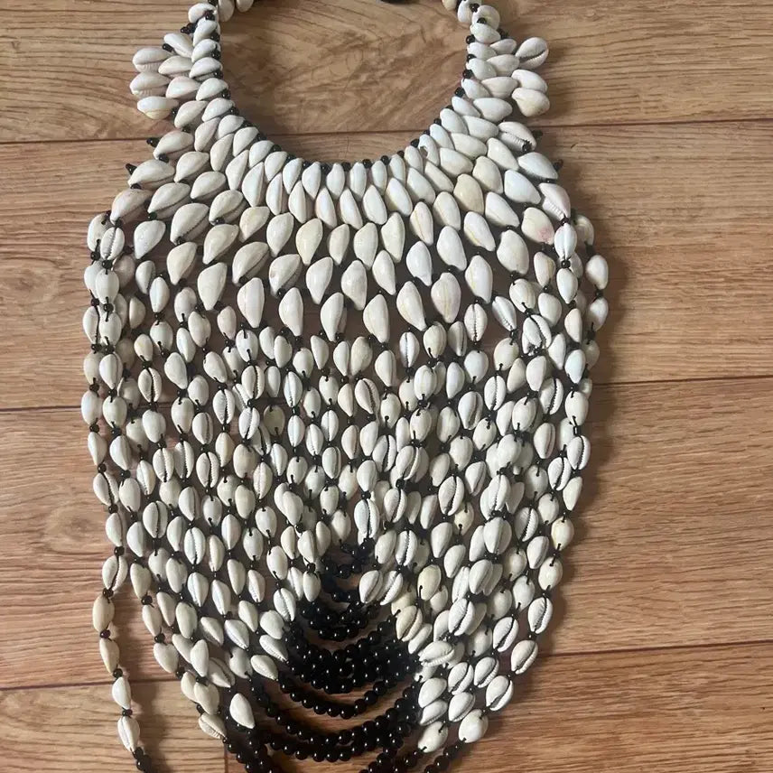 [BUNJANG] African Shell Necklace / 아프리카 조개 목걸이