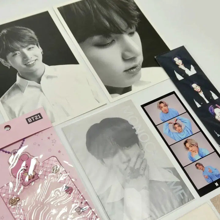 [BUNJANG] BTS Jungkook Photocard Bundle Set / 19p bts jungkook 방탄소년단 정국 포토프롭 뱃지 럭드 랜야드 엽서 포카 키링 증사 네컷 방방콘 매직샵 맵솔 럽셀콘 일본 스픽콘 모노크롬 버터 페스타 페르소나 레모나