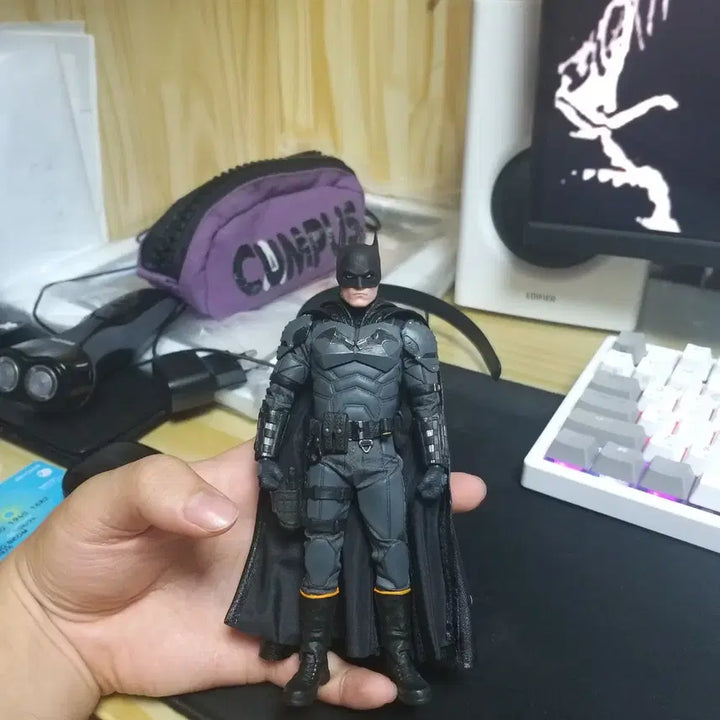 [BUNJANG] Mezco 1:12 The Batman / 메즈코 1:12 더 배트맨