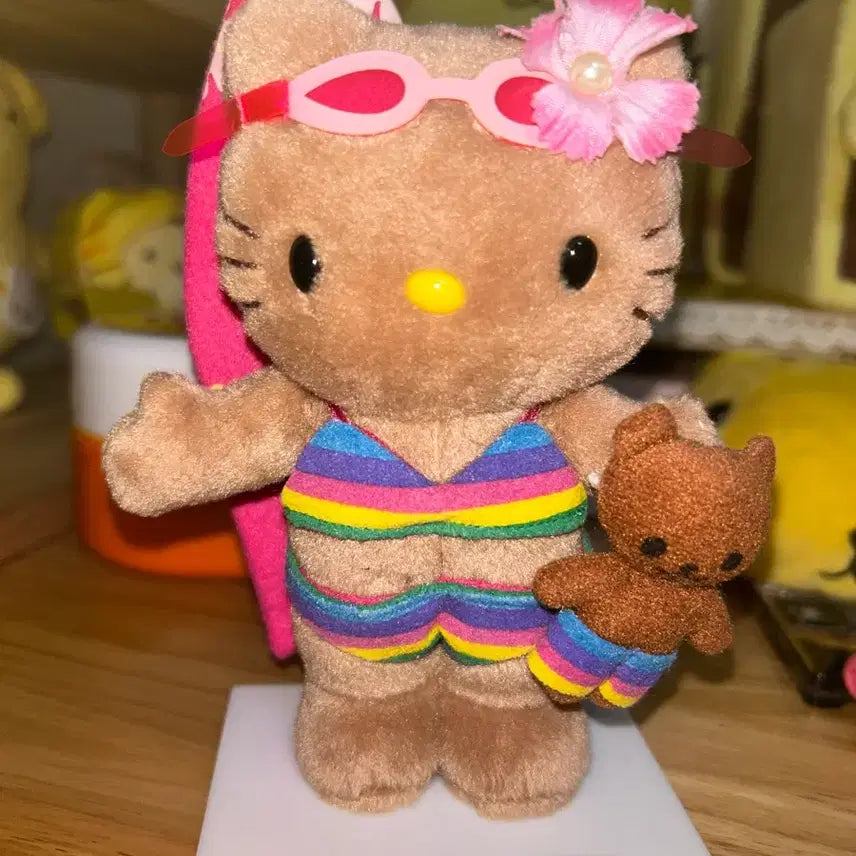 [BUNJANG] Classic Style-Up Hello Kitty Figure / 고전 스타일업 태닝 헬로키티 피규어