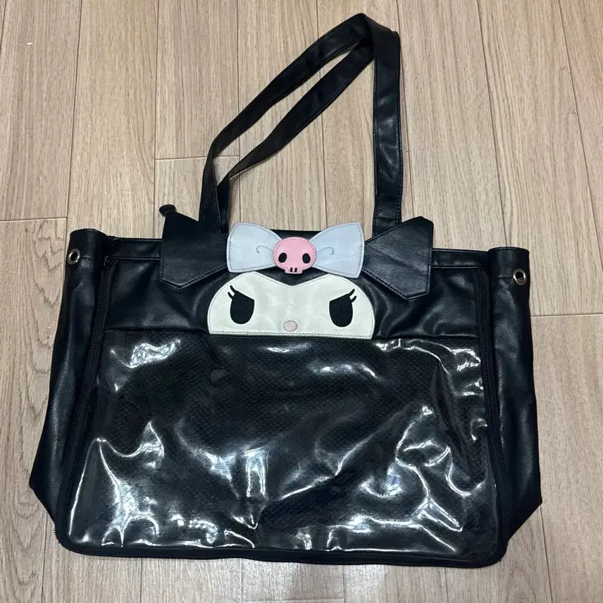 [BUNJANG] Sanrio Kuromi Authentic Ita Bag / 산리오 쿠로미 정품 이타백 (오타쿠 오시 서브컬쳐 하라주쿠 양산형 지뢰계 디마럽 딤모아르 레플렘 리즈리사 마즈 시허니 앙크루즈)