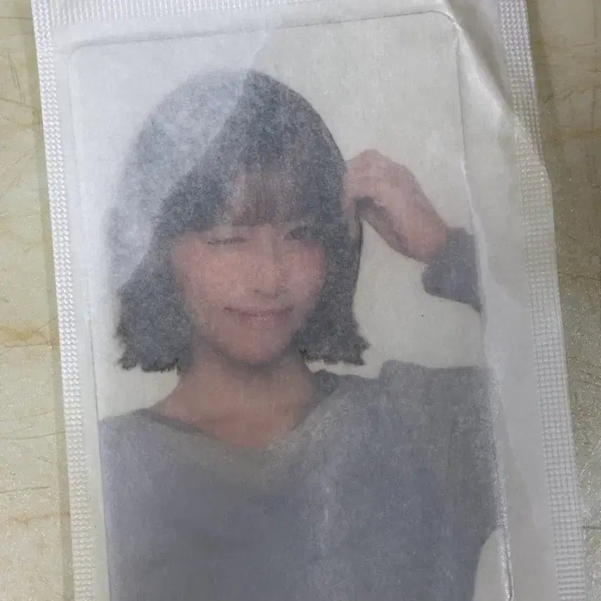 [BUNJANG] Lysene Bread May Photocard Sealed / 리센느빵 메이 포토카드 미개봉