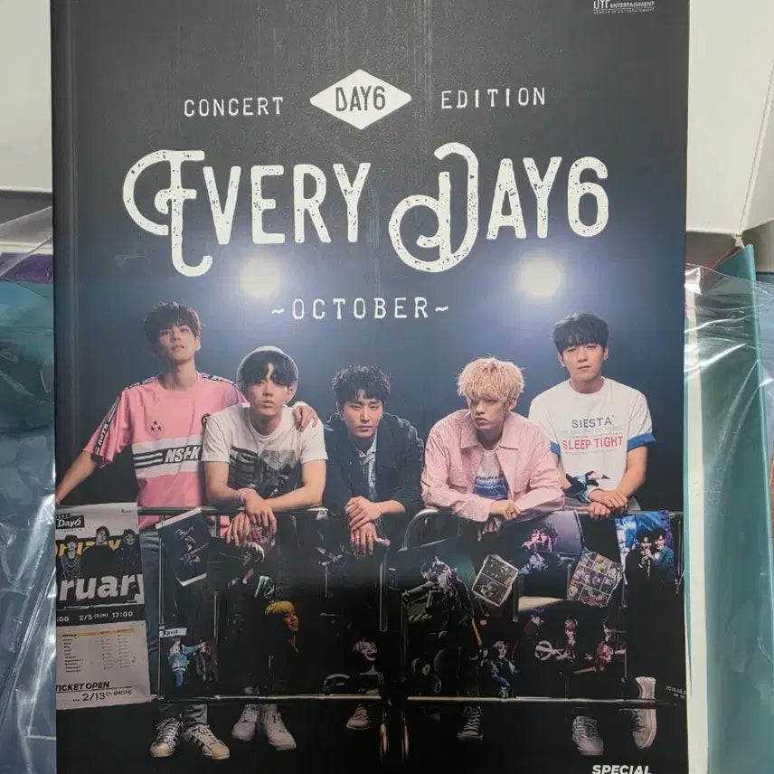 [BUNJANG] DAY6 Every Day6 Magazine Badge September, October Bundle Set / day6 에브리데이식스 에데식 매거진 뱃지 9, 10월