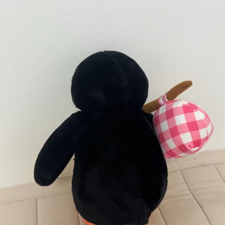 [BUNJANG] Boddari Pingu Medium Plush Doll / 보따리 핑구 인형 중형 사이즈