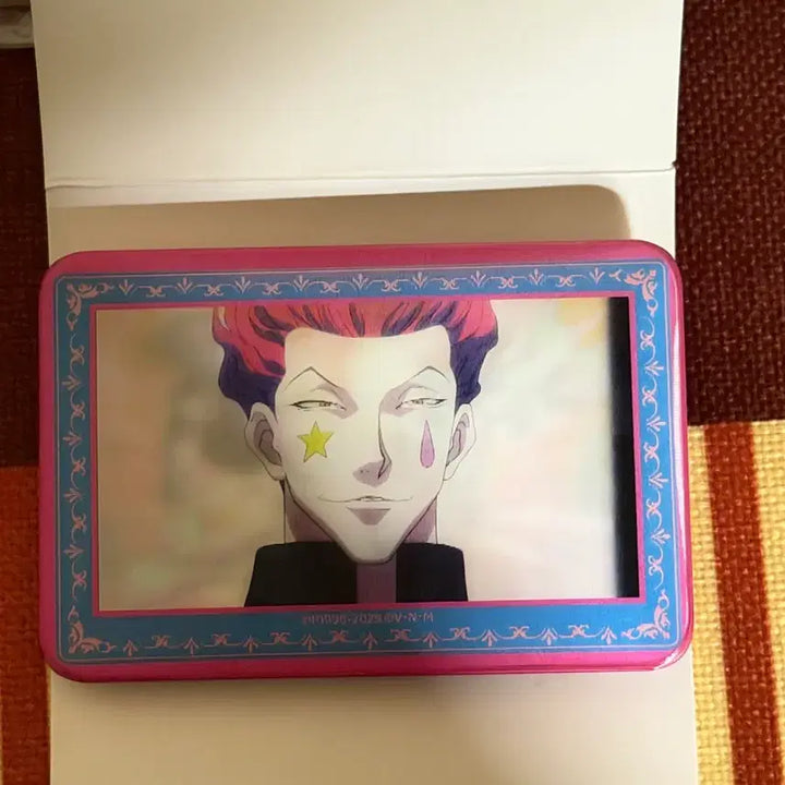 [BUNJANG] Hunter x Hunter Hisoka Lenticular Can Badge (New) / (새상품)헌터헌터 발광 히소카 렌티큘러 캔뱃지
