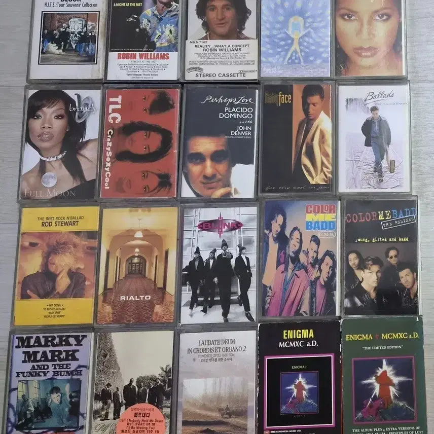 [BUNJANG] Pop Rock Cassette Tape Bundle (Unsealed) / 팝록 카세트테이프 20장 (개봉 카세트테이프)