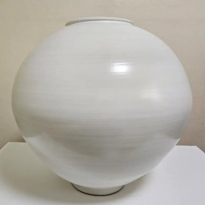 [BUNJANG] Matte Large Moon Jar (No. 5) / 무광 대형 달항아리 5번 (높이 53cm)