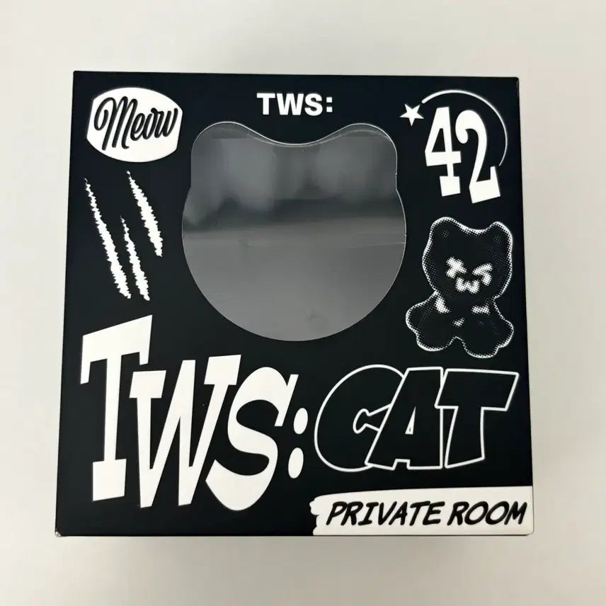 [BUNJANG] TWS Romeo Cat Version Doll Full Package (Excluding Photocards) / 투어스 tws 로미오캣 인형,포카제외 풀박