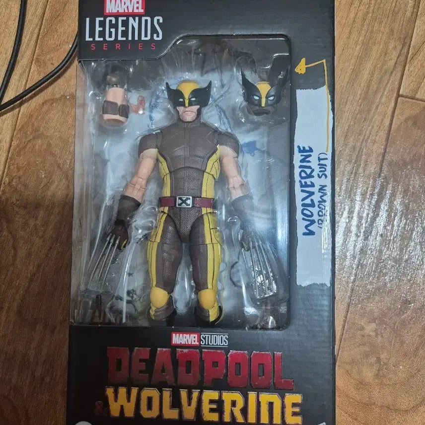 [BUNJANG] Marvel Legends Deadpool Wolverine Brown Wolverine Figure / 마블레전드 데드풀과 울버린 브라운 울버린 판매