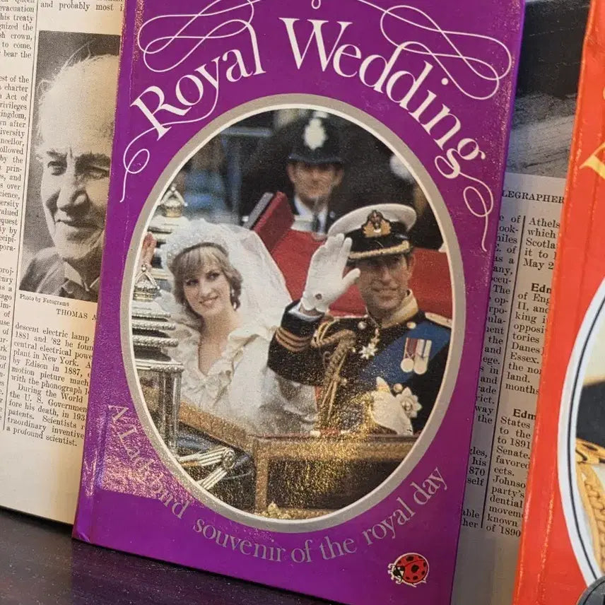 [BUNJANG] British Vintage Mini Booklet Royal Wedding / 영국 빈티지 미니 책자; 로얄 웨딩