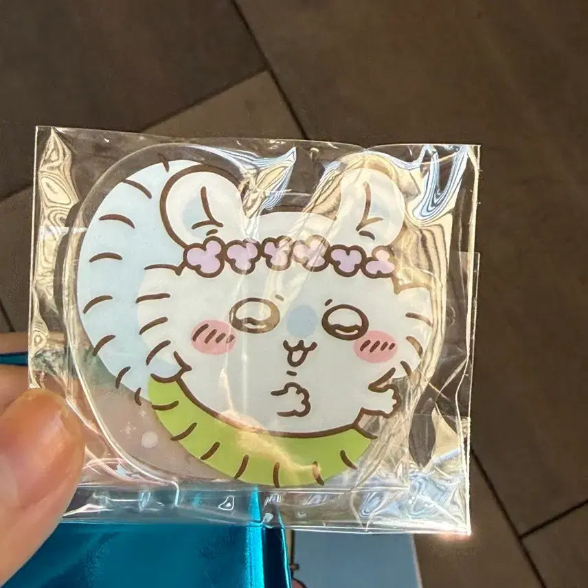 [BUNJANG] Inseom Momongga Acrylic Stand / 인어섬 모몽가 아크릴 스탠드