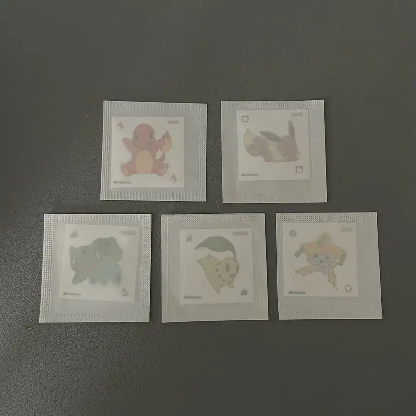 [BUNJANG] Damter Pokémon Removable Stickers Set (Charmander, Eevee, Bulbasaur, Chikorita, Jirachi) / 담터 포켓몬 리무버블 스티커 파이리 이브이 이상해씨 치코리타 지라치 일괄