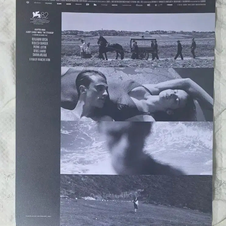 [BUNJANG] Stranger 4-Panel Special Poster Goods POB / 이방인 4분할 스페셜 포스터 굿즈 특전