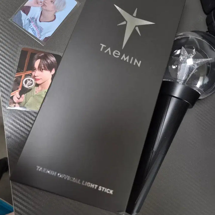 [BUNJANG] Taemin Official Light Stick + 2 Photocards / 태민 공식 응원봉 + 포토카드 2종