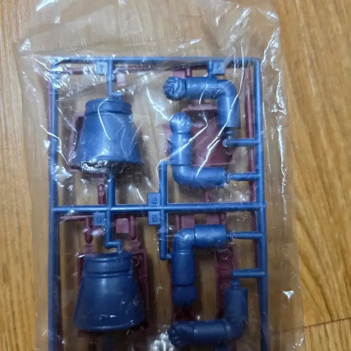 [BUNJANG] Idea Science Robot Ttaengkwi Robot Plastic Model / 아이디어과학 깡통로봇 프라모델 고전프라 고전완구 태권브이