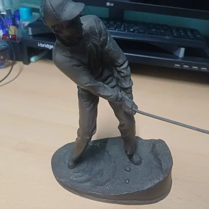 [BUNJANG] Bronze Golf Player Sculpture / 골프 선수 조각상 조각 작품 동 조각