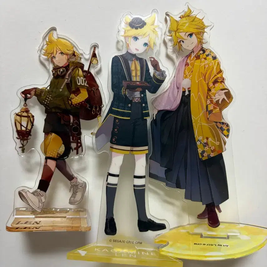 [BUNJANG] Kagamine Len Acrylic Stand Bundle Set / 카가미네 렌 아크릴 스탠드 3개 일괄 판매
