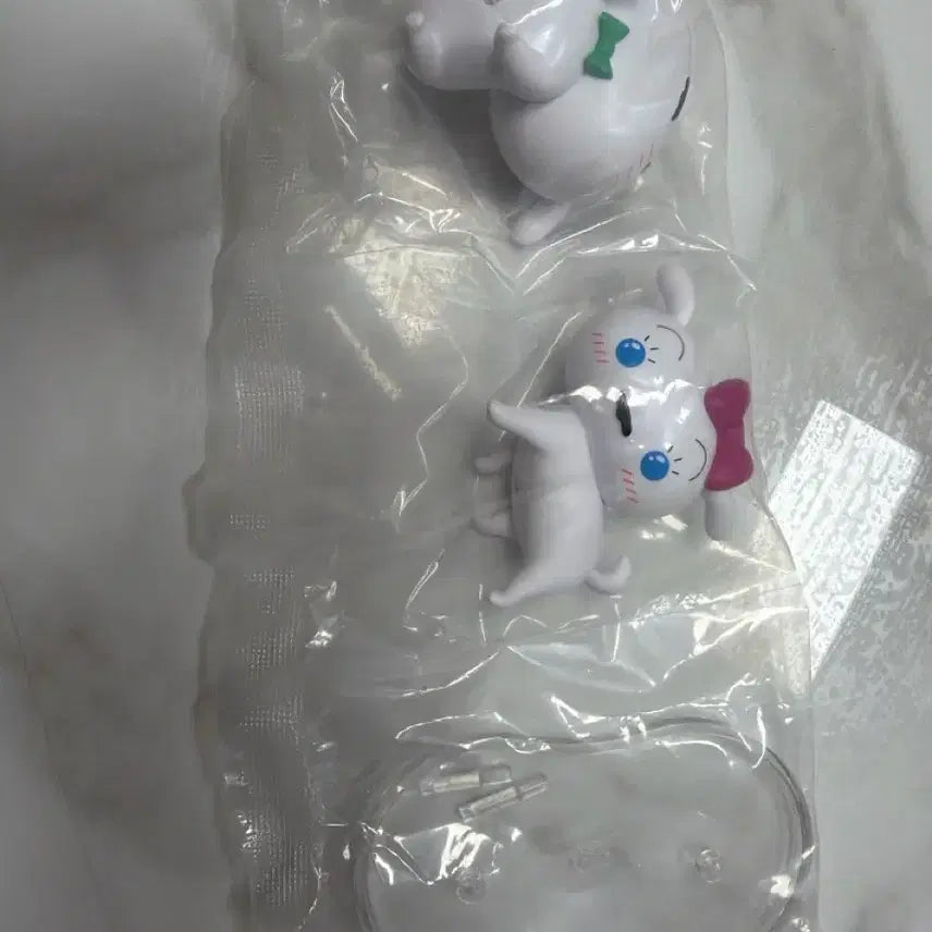 [BUNJANG] Crayon Shin-chan CGV Hiddden Whitey Figure / 짱구 CGV 피규어 흰둥이 히든 새상품
