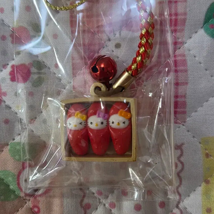 [BUNJANG] Sanrio Hello Kitty Mentaiko Strap / 고전 헬로키티 스트랩(명란)