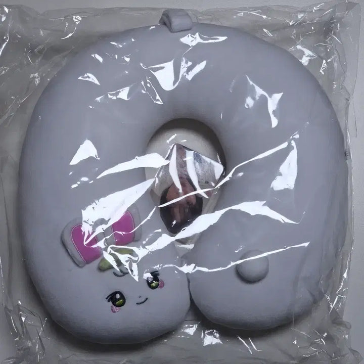 [BUNJANG] Park Eun Bin Binningi Neck Pillow (New) / 박은빈 비닝이 목베개 (새상품)