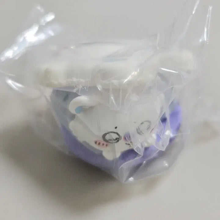 [BUNJANG] Chiikawa Macaron Gacha Momonga Figure / 치이카와 마카롱 가챠 모몽가