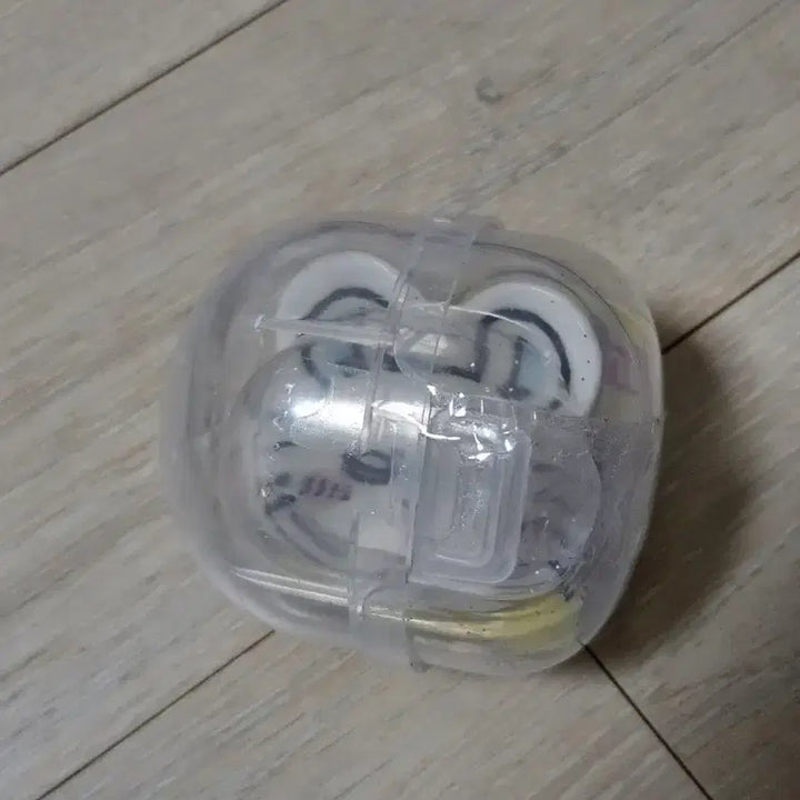 [BUNJANG] Chiikawa Momonga Mini Dipping Dish / 치이카와 모몽가 미니 종지 접시 그릇 가챠