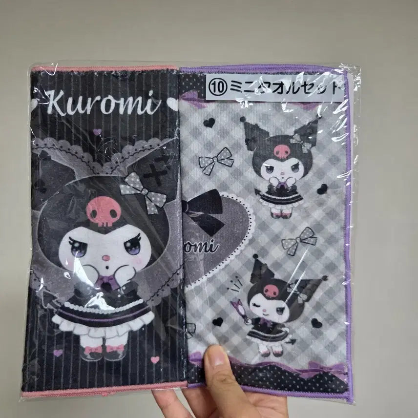 [BUNJANG] Vintage Sanrio Kuromi Hand Towel / 빈티지 토이 장난감 일본 마스코트 고전 만화 인형 피규어 굿즈 산리오 쿠로미 핸드타월 손수건