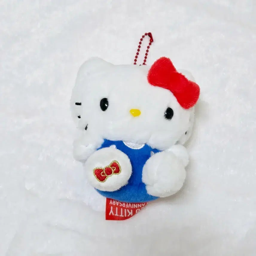 [BUNJANG] Hello Kitty 50th Anniversary Exhibition Mascot Plush Keychain / 헬로키티 50주년 전시회 마스코트 인형 키링