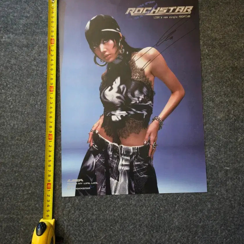 BUNJANG] BLACKPINK LISA Signed Rockstar Pop-up Poster / 리사 친필