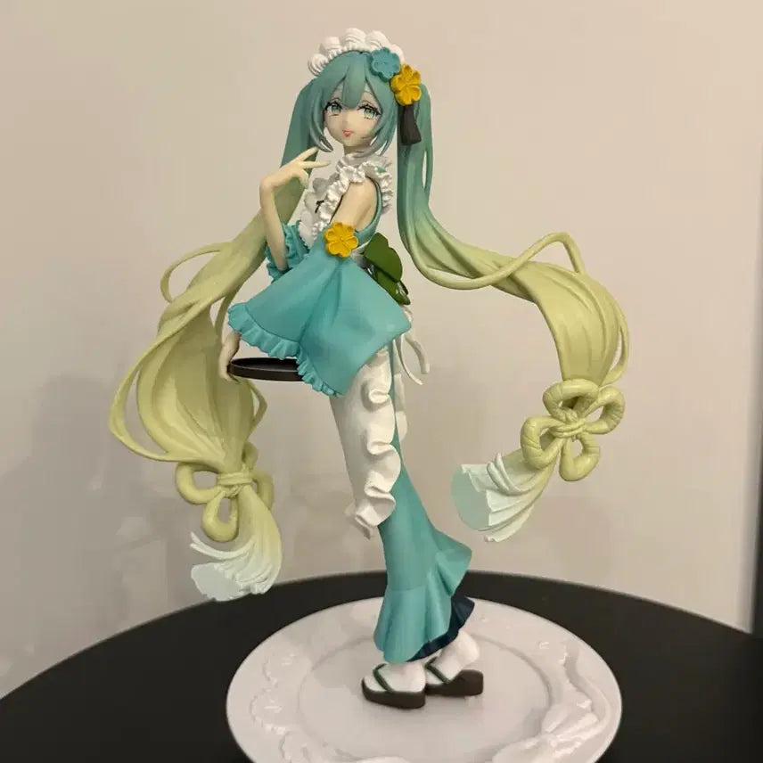 [BUNJANG] Hatsune Miku Matcha Parfait Figure / 하츠네미쿠 말차 파르페 피규어 민트미쿠 미소녀피규어 메이드미쿠 고전피규어