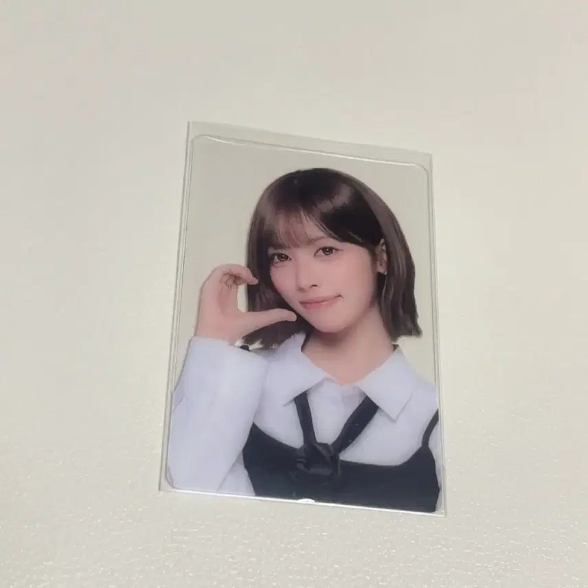[BUNJANG] LeSserafim May Photocard / 리센느 메이 포토카드