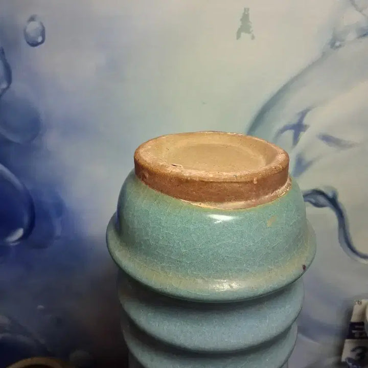 [BUNJANG] Circular Ceramic Vase with Leaf Motif / 원형  도자기