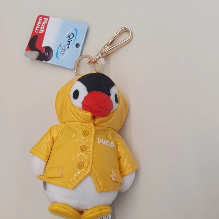 [BUNJANG] Pinga Raincoat Doll Keychain Pink New / 핑가 우비 인형 키링 새상품