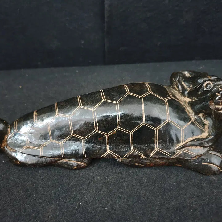 [BUNJANG] Spring and Autumn Period Jade Turtle Statue / (수원만물)출토 춘추시기 화전옥 옥 거북상