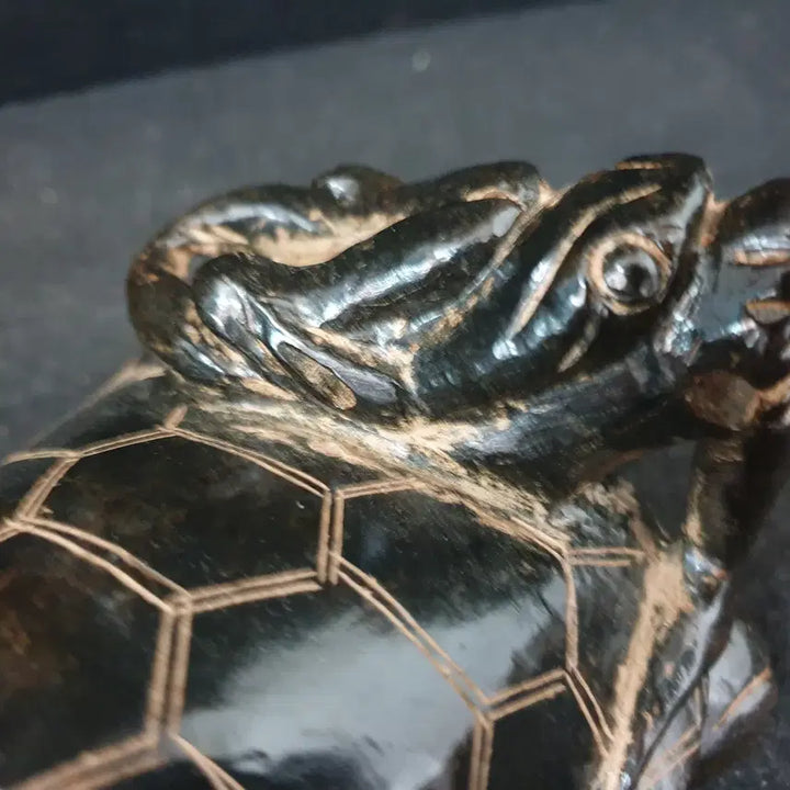 [BUNJANG] Spring and Autumn Period Jade Turtle Statue / (수원만물)출토 춘추시기 화전옥 옥 거북상