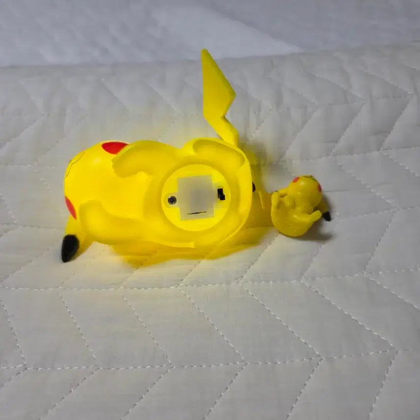 [BUNJANG] Pokemon Pikachu Figure 2-Piece Set / 포켓몬스터 피카츄 피규어 2개 세트