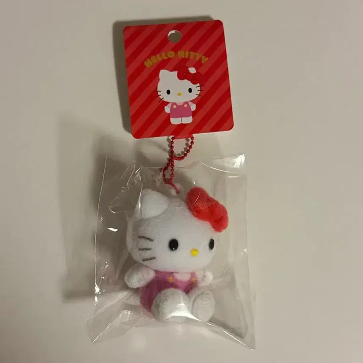 [BUNJANG] Sanrio Hello Kitty Fluffy Mascot Holder / 산리오 헬로키티 플로키 마스코트 홀더