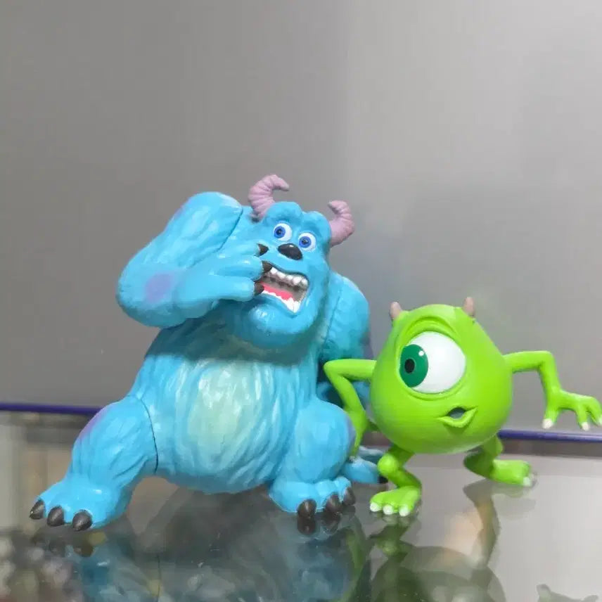 [BUNJANG] Monsters, Inc. Sully &amp; Mike Wazowski Figurine Gacha Set / 몬스터 주식회사 설리 마이크 피규어 가챠 2개 일괄