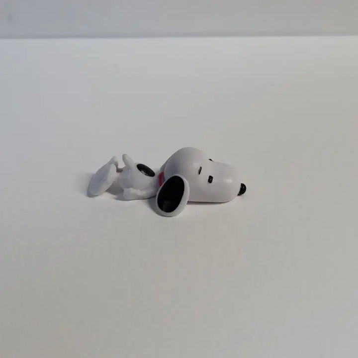 [BUNJANG] Snoopy Lying Figure / 스누피 피규어