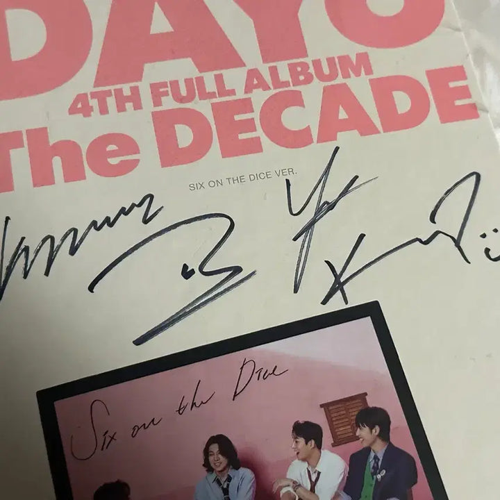 [BUNJANG] DAY6 Signed Album The DECADE / 데이식스 DAY6 친필 싸인앨범