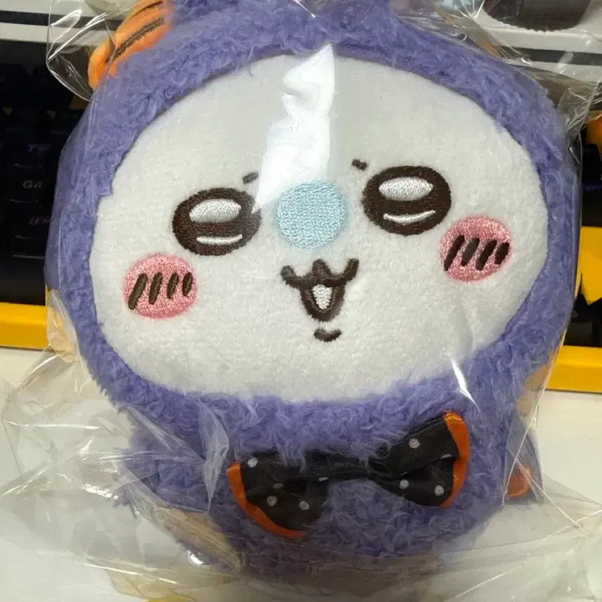 [BUNJANG] Chiikawa Momonga Halloween Gamaguchi Pouch / 치이카와 할로윈 모몽가 가마구치 파우치