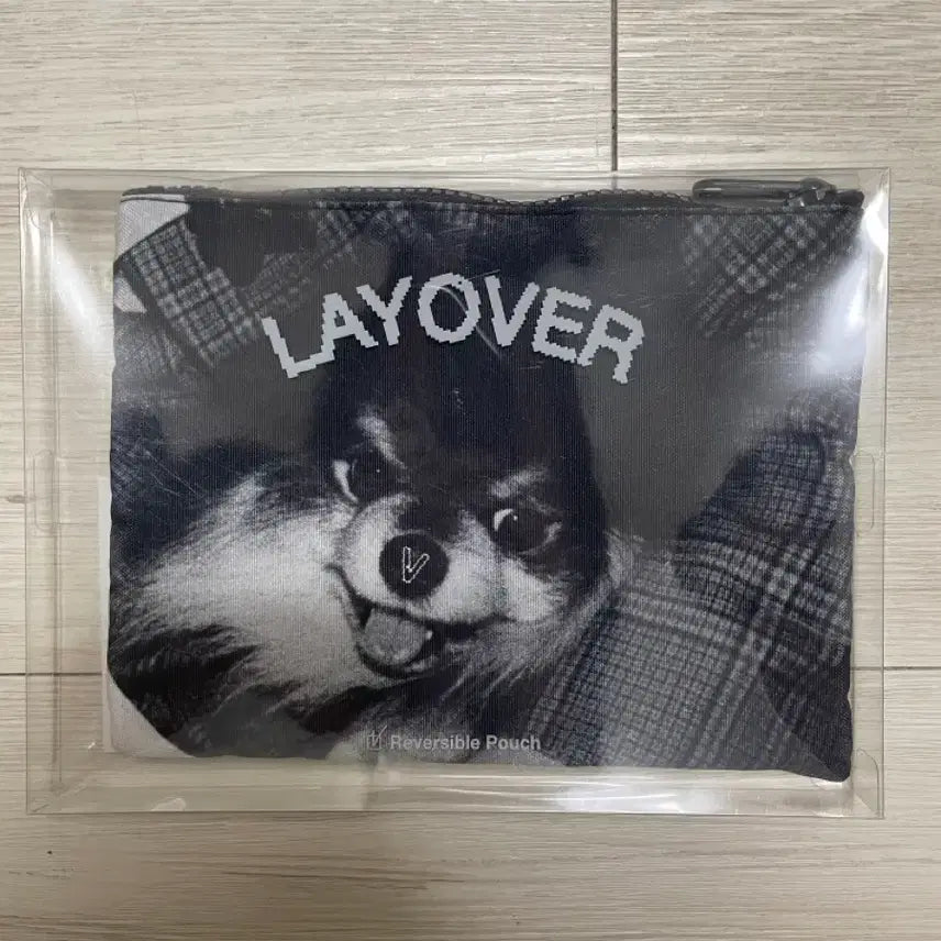 [BUNJANG] BTS V Layover Reversible Pouch (Official Merch) / 뷔 레이오버 리버시블 파우치