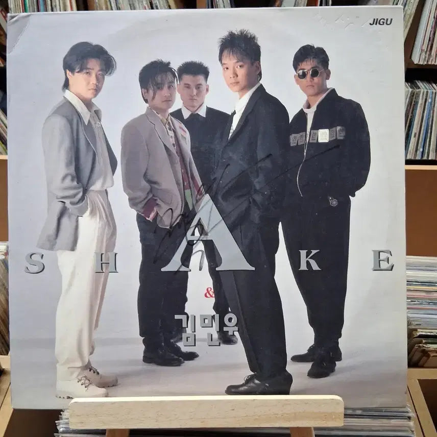 [BUNJANG] Kim Min Woo SHAKE LP (Presumed Signed First Press) / 희귀 가요 초반  (싸인반  추정) SHAKE 김민우 LP 할인